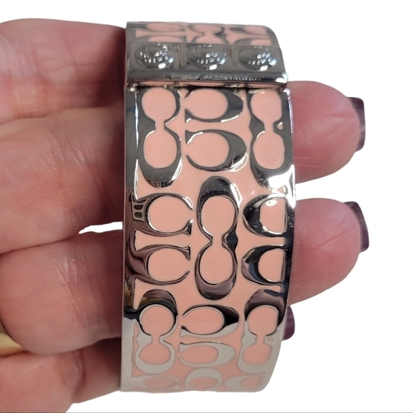 Vintage 2000 Coach  Signature "C" Pink & Silver Bangle - Picture 3 of 6